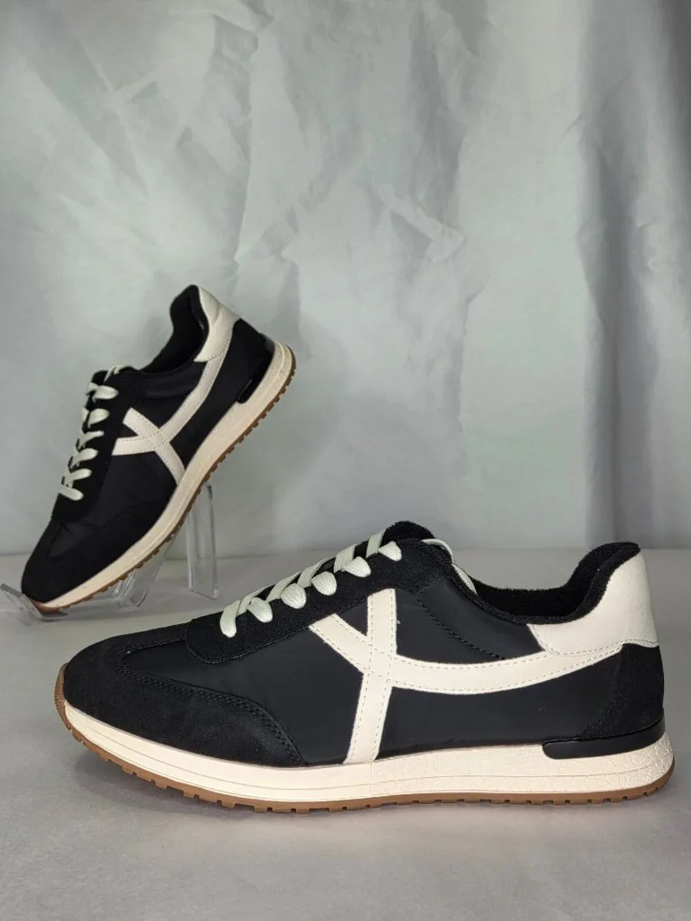 Dv Dolce Vita Joque Sporty Retro Lace-up Sneakers - Black Nylon, Size: 9